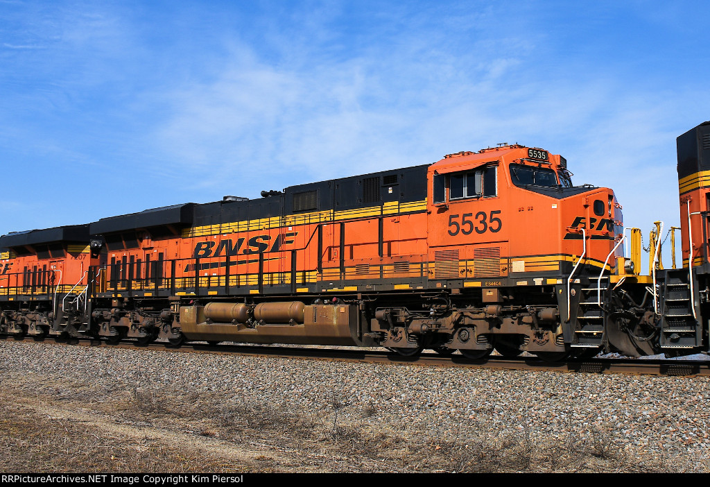 BNSF 5535